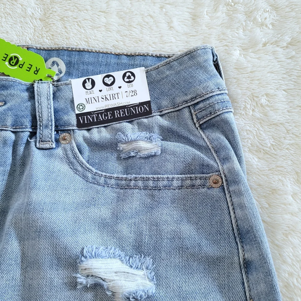 ✨️HP✨️ Rewash Distressed😫 
